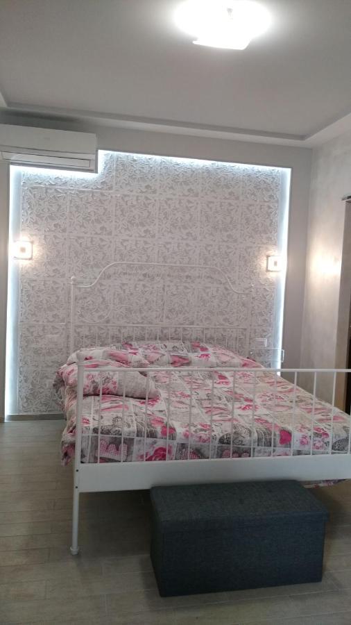 Rosilienza Suites Private Spa, Patio Garden Free Trasfer To & From Airport Fiumicino Eksteriør billede