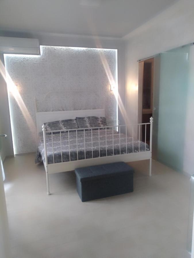 Rosilienza Suites Private Spa, Patio Garden Free Trasfer To & From Airport Fiumicino Eksteriør billede