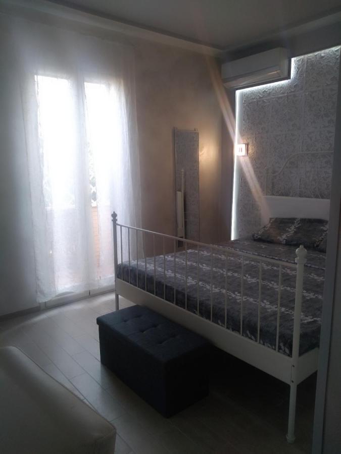 Rosilienza Suites Private Spa, Patio Garden Free Trasfer To & From Airport Fiumicino Eksteriør billede