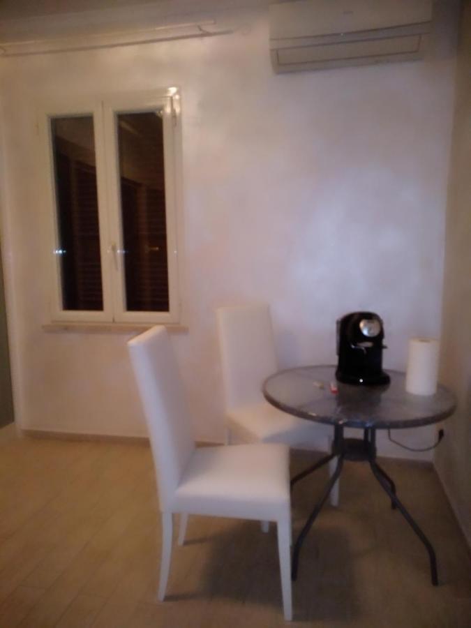 Rosilienza Suites Private Spa, Patio Garden Free Trasfer To & From Airport Fiumicino Eksteriør billede