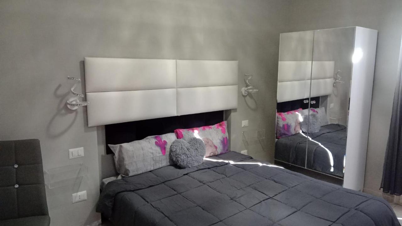 Rosilienza Suites Private Spa, Patio Garden Free Trasfer To & From Airport Fiumicino Eksteriør billede