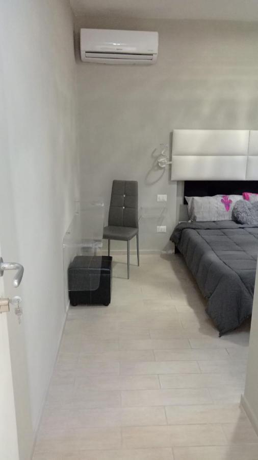 Rosilienza Suites Private Spa, Patio Garden Free Trasfer To & From Airport Fiumicino Eksteriør billede