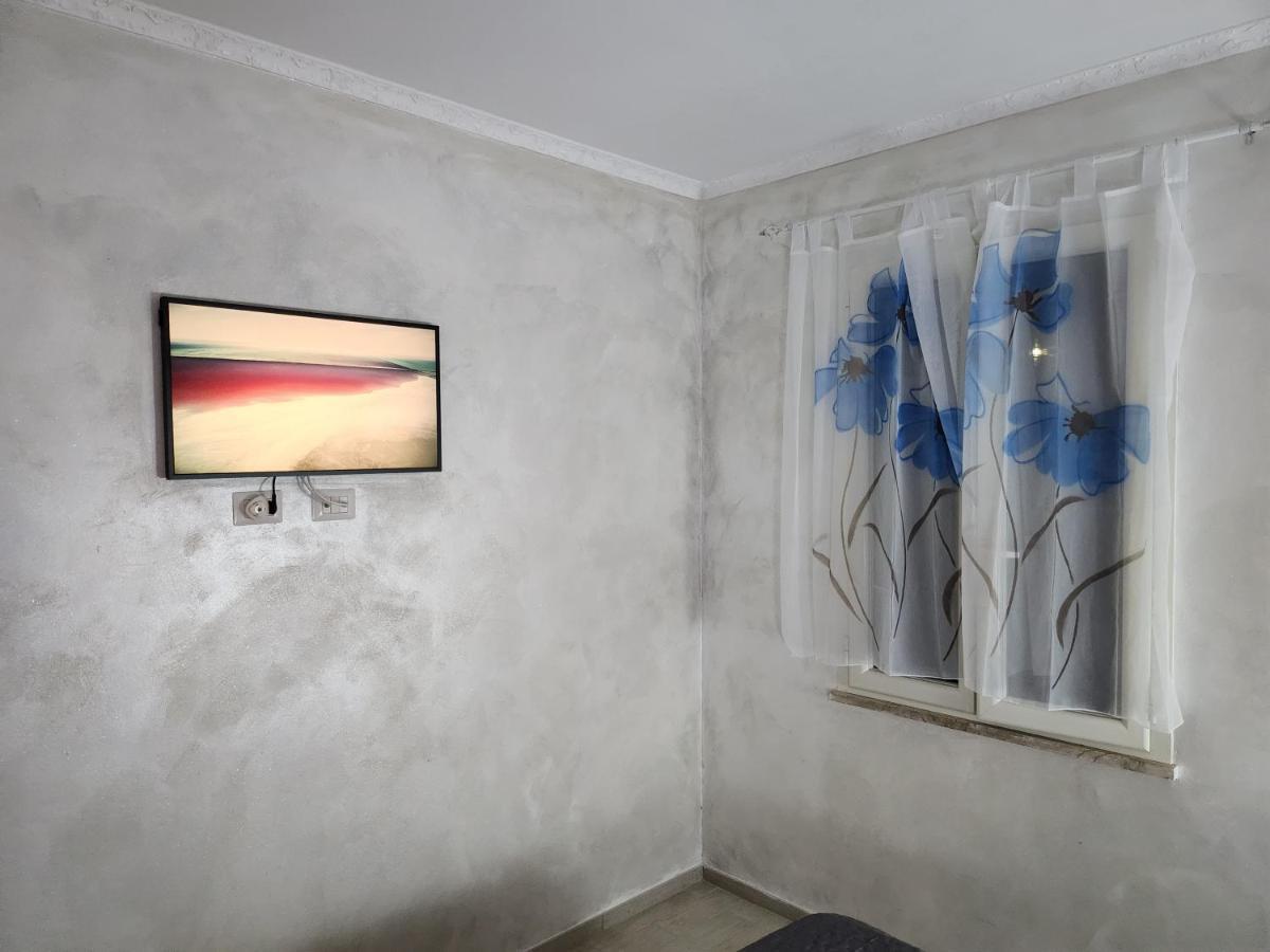 Rosilienza Suites Private Spa, Patio Garden Free Trasfer To & From Airport Fiumicino Eksteriør billede