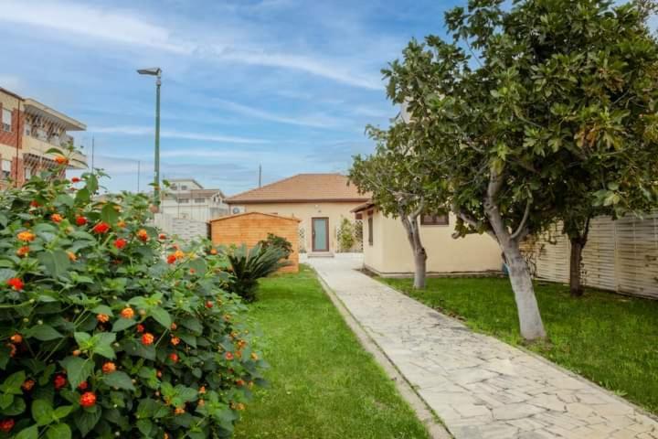 Rosilienza Suites Private Spa, Patio Garden Free Trasfer To & From Airport Fiumicino Eksteriør billede